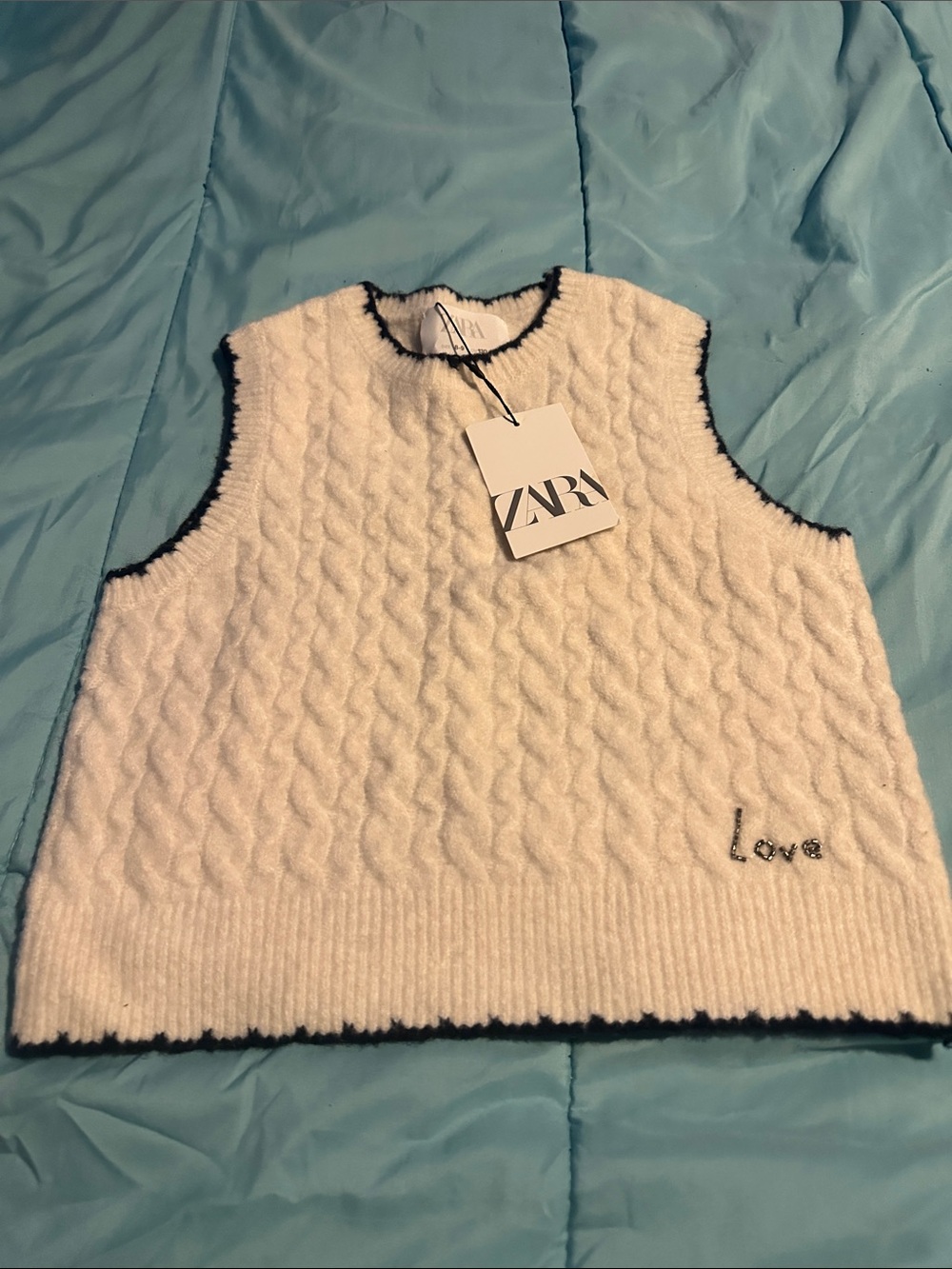 Zara Cream Cable-Knit Sleeveless Sweater Vest with 'Love' Detail